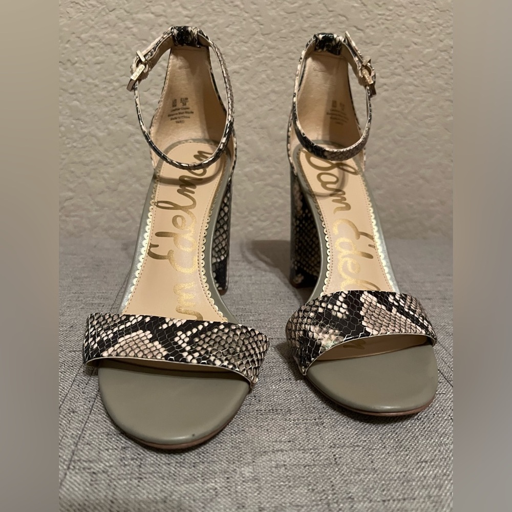 Sam Edelman Strappy Sandals in Snake Print Size 8